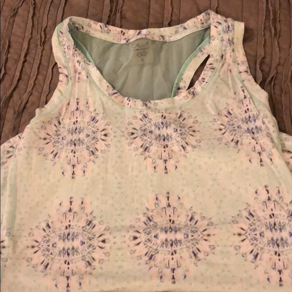 Women’s size small calia workout top.